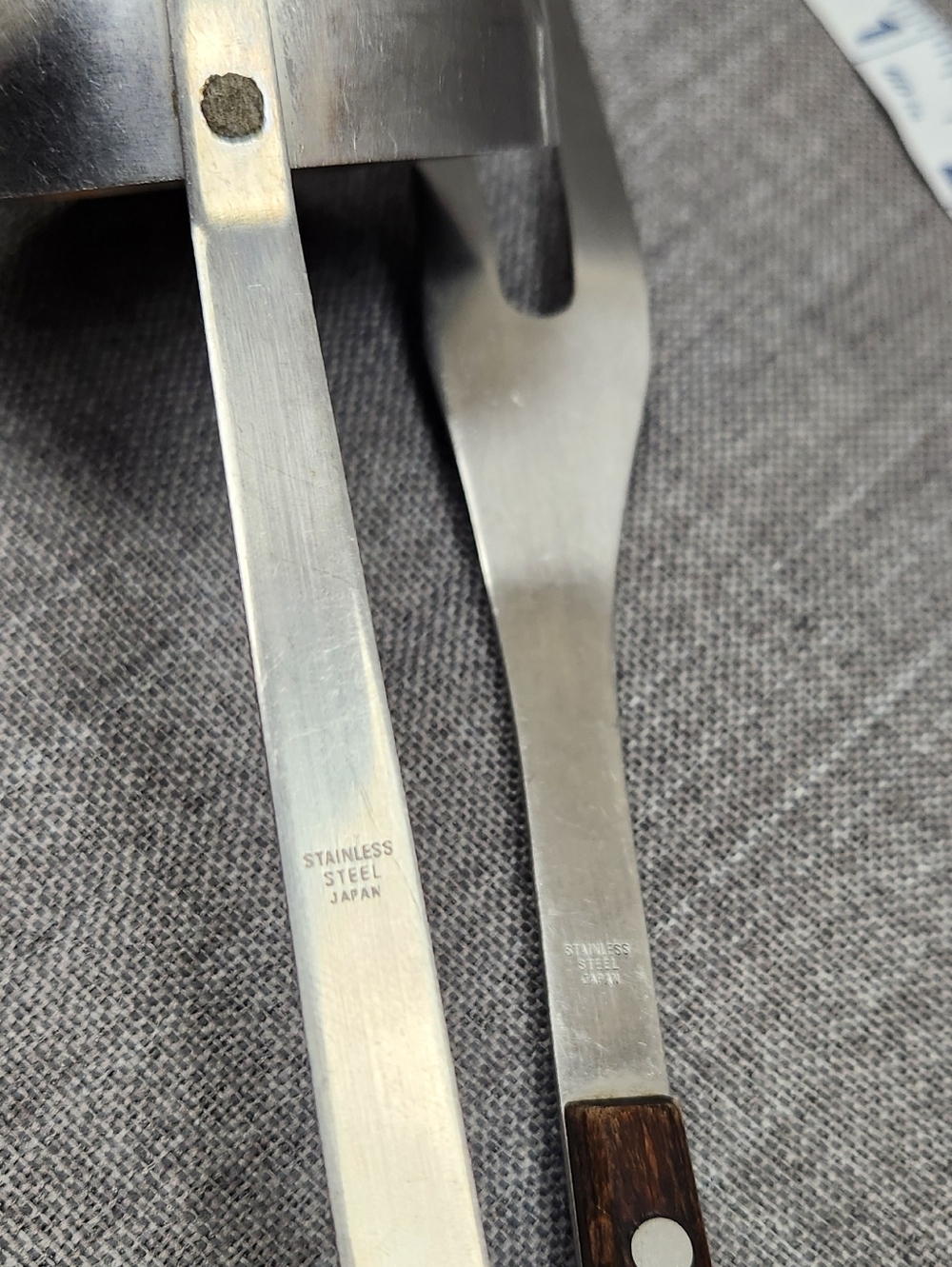 Vintage Two-Piece Wood-Handled Serving Fork and Ladle Set. - Picture 5 of 5